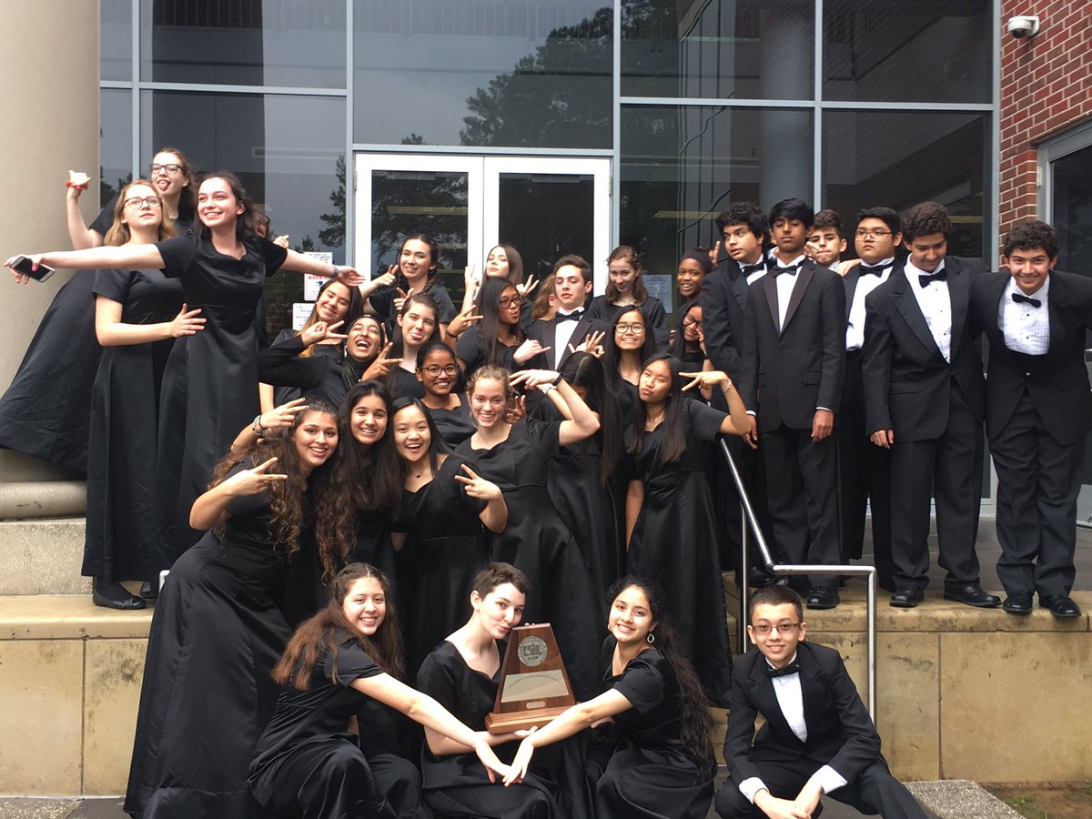 kleinorch's tweet photo. So proud of these amazing students on their UIL success this past week! All SIX orchestras received sweepstakes awards this past week! Their success is driven by a hunger for growth and care for each other. So proud of this incredible team! Go Bearkats! #MomentsInKlein @KleinISD https://t.co/7eizaHTFDb
