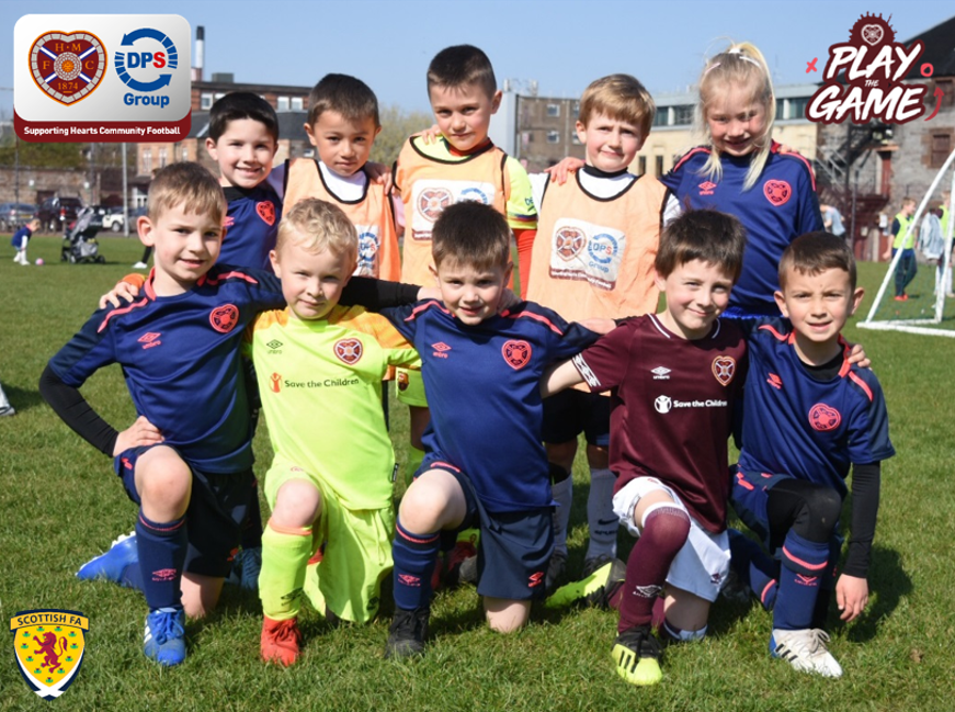 heartscoaching's tweet photo. Today's session was tournaments day at a sunshine drenched Tynecastle Park! We also managed to get some superb team photos of this weeks young players!🏟️😎

Join us for our next #PlaytheGame Course on the 6th &amp; 7th May⚽️👉 https://t.co/WtCMfYhXo4 https://t.co/Kz0YnTT247