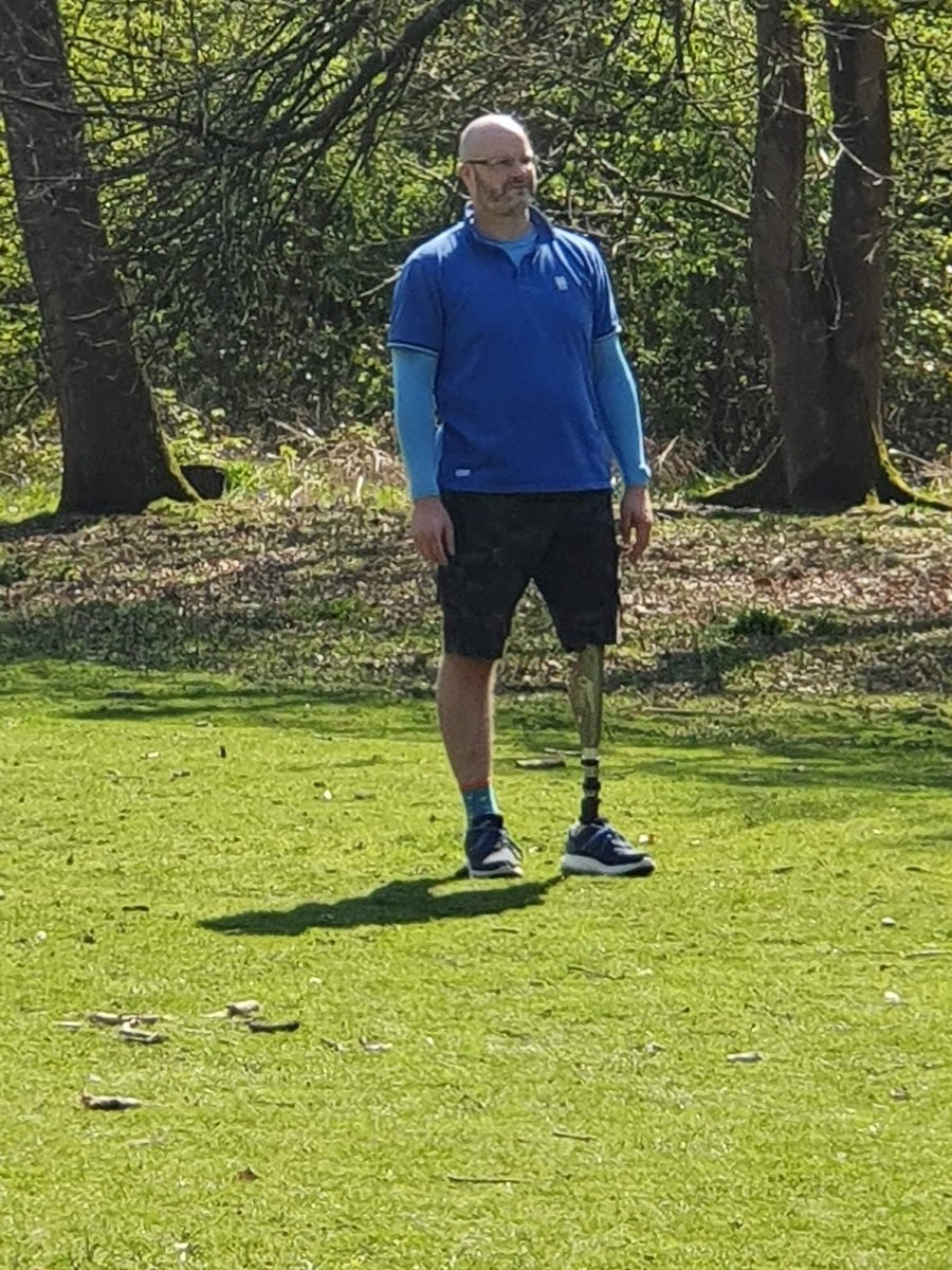 Hopalonglloydy's tweet image. The slowest fielder in the family/friends game of #Cricket @DunhamMasseyNT fantastic day out. Would be absolutely lost without my @ottobockuk C-Leg4 #ClegExperience