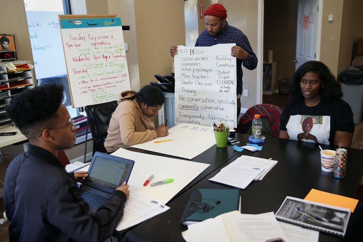 BruceLesley's tweet photo. CHOP doctor: It’s time for a pro-teenager movement | Ken Ginsburg - Philadelphia Inquirer https://t.co/bBcYfTuKNM via @PolicyLabCHOP https://t.co/0aYavyq6ZI