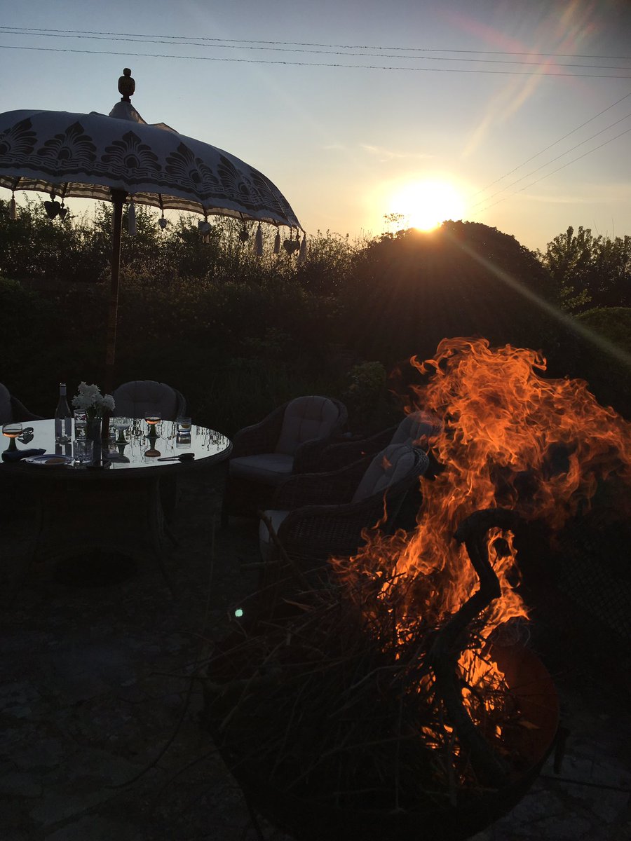 paulinedaniels's tweet photo. So we are lighting the BBQ tonight.!! #BBQ #firstbbq #summernights #suffolk https://t.co/Gif37qFyJG