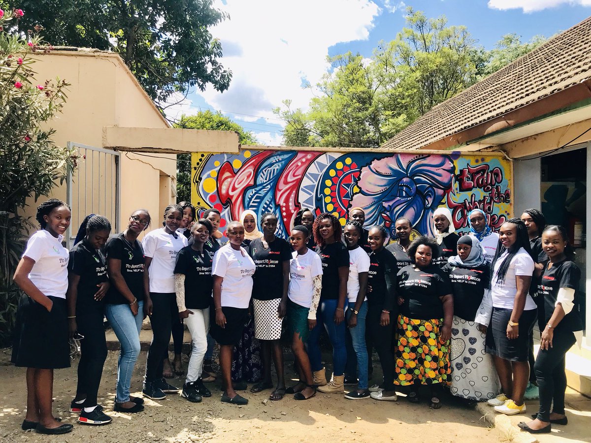 GP_Kenya's tweet photo. Last day of the @YoungUrbanWomen Project Training in Mombasa & Nairobi Counties. Young Women empowered on their right to Decent Work and Economic Security. Womenโs economic #empowerment is vital for Sustainable Development.
#SDG8 #GlobalGoals #Training4Change https://t.co/ggXgyI30uF