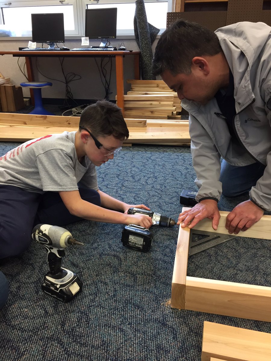 o_cristie72's tweet photo. Students and Dads are building the table for our treehouse today!  So exciting to watch them work! @MissVanAntwerp @hsefoundation @FEShseIN @KatyLeeEd #letthemdoit https://t.co/T1rJzsqwVY