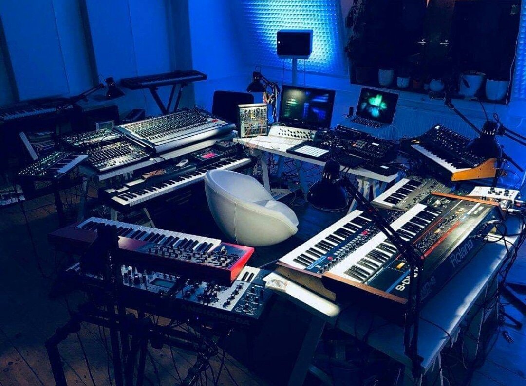 LoopArtists's tweet image. It's Friday! Have a great weekend and go download some free loops! loopartists.com