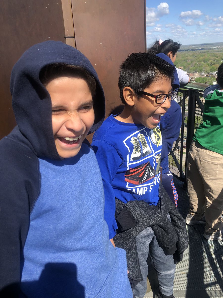 MrsZerger's tweet photo. Had so much fun going to the top of the state capitol 🌻 https://t.co/BaAD3ldMxx