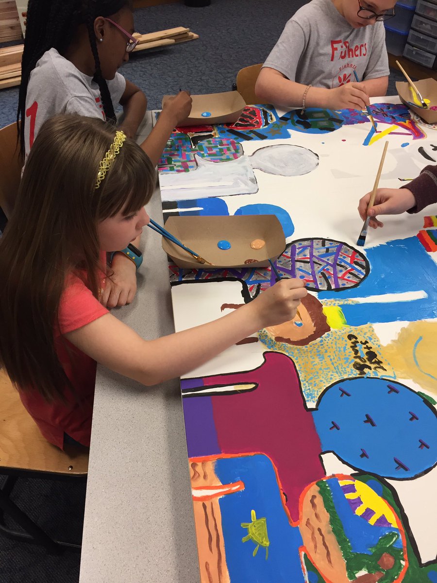 o_cristie72's tweet photo. Painting continues on the mural! @KatyLeeEd @hsefoundation @MissVanAntwerp @FEShseIN https://t.co/QNLRY7C5HX