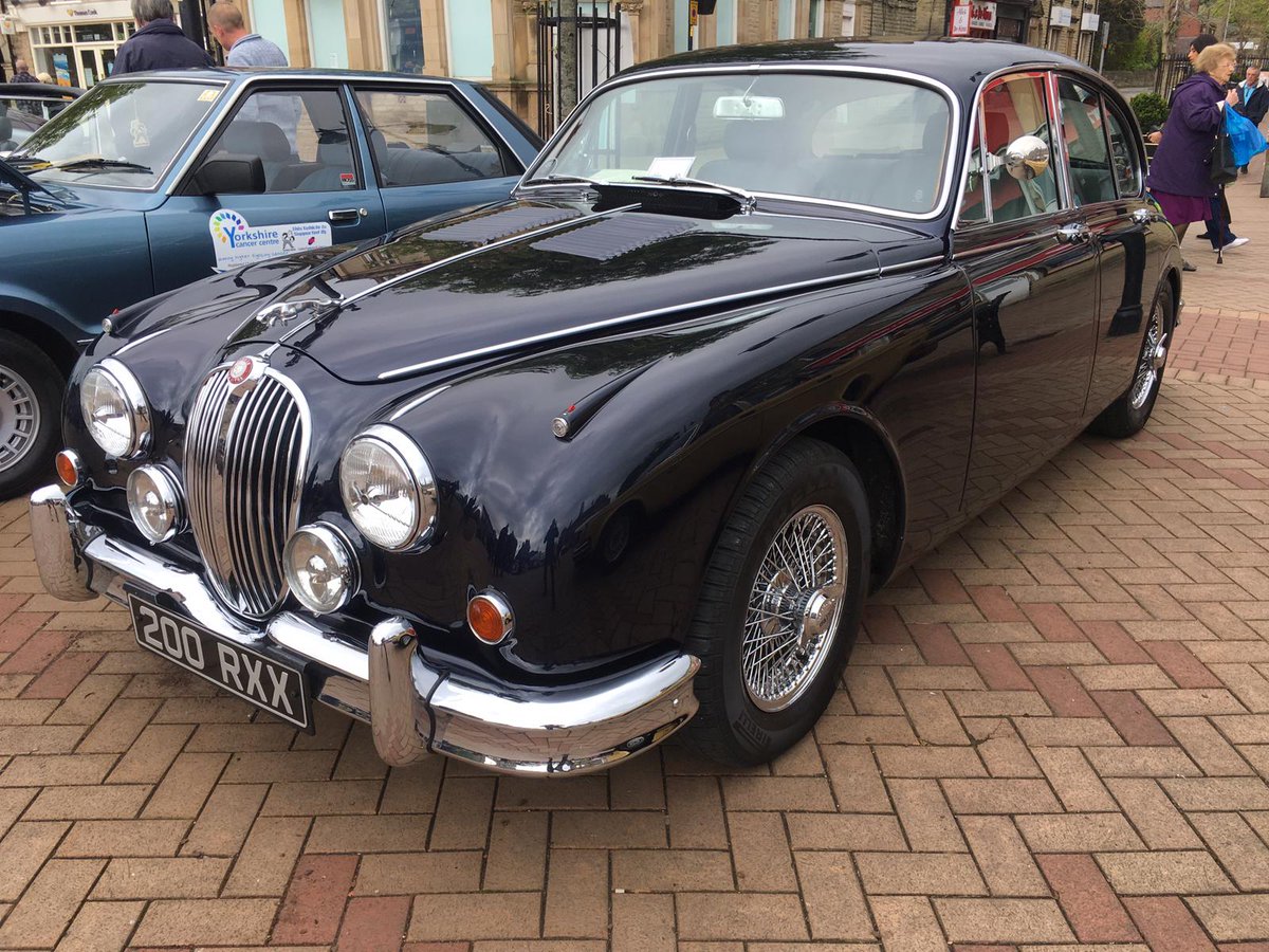 visitossett's tweet photo. We have a classic  car show est Saturday. We will be selling Ossett loyalty cards.@LoveOssett .@visitossett .@WakeExpress .@Expwakefield .@OssettBetter https://t.co/TLZy0WrdcH