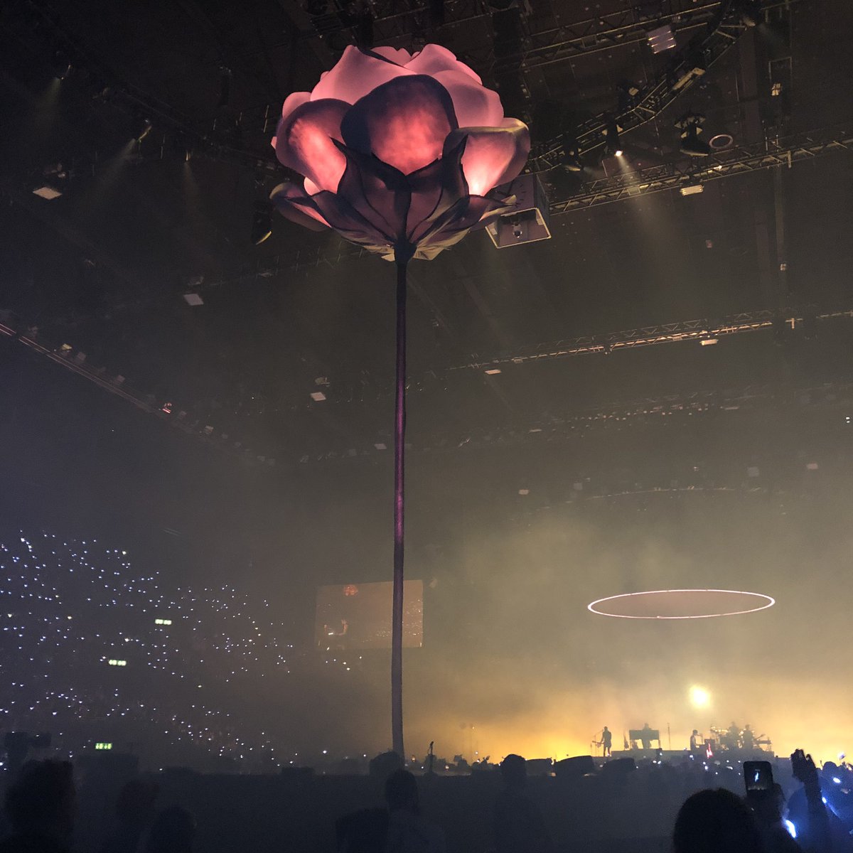 romanticomedie's tweet photo. just want to go back 🤧 https://t.co/T8YRl4d52S