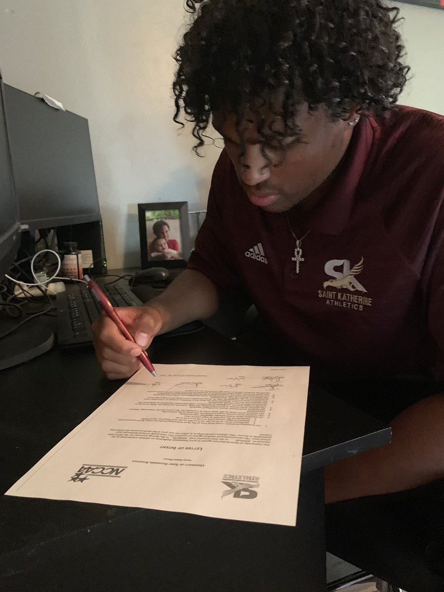 Dez__4's tweet photo. Officially a firebird 🔥🦅 @stkath https://t.co/oIa66CSFwy