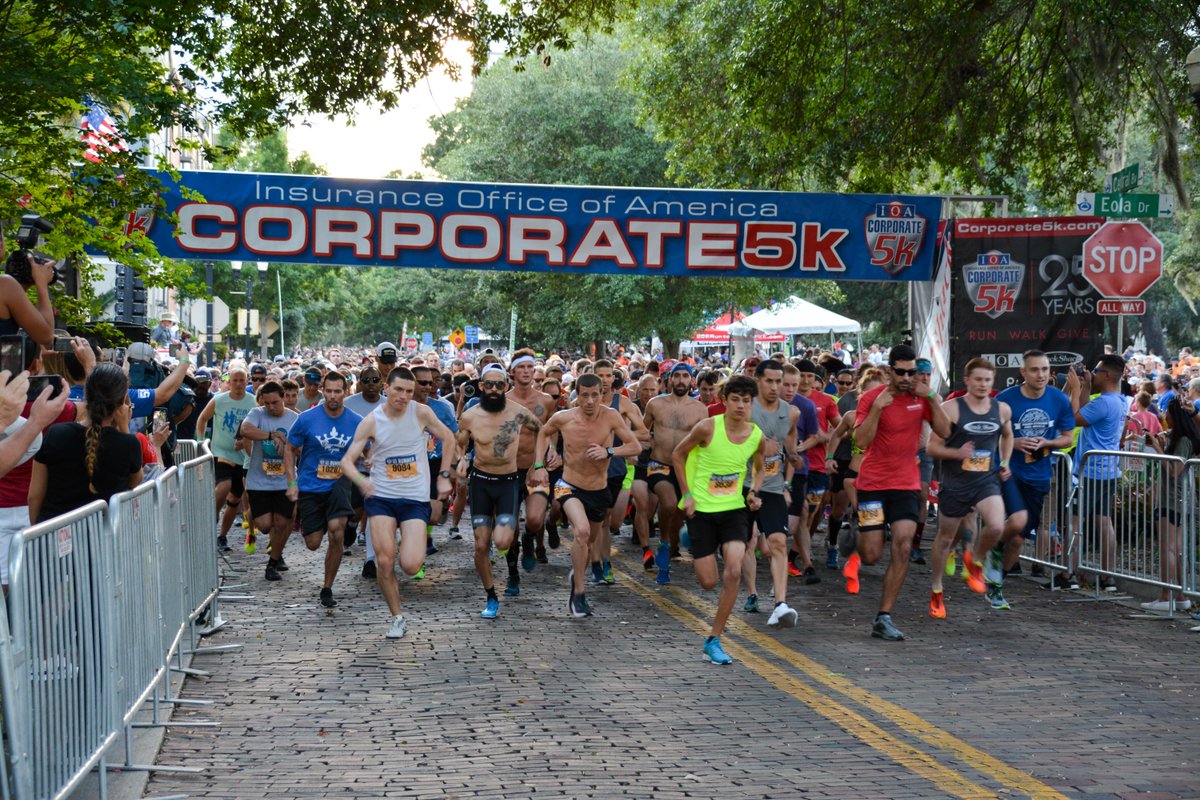 IOAUSA's tweet photo. Thank you to the record number of runners and walkers who came out to the #IOACorporate5k last night to celebrate #workplacewellness! Thanks to your generosity, we surpassed our goal of 125,000 meals. 154,000 were donated! #RunWalkGive @trackshack https://t.co/7Zq0HhahVe