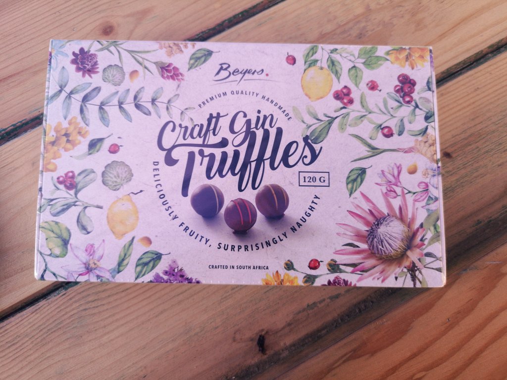 Boozy_Foodie's tweet photo. Not an Easter Egg in sight at home! But fret not....  how about some @BeyersChoc @BeyersChocs Craft Gin Truffles instead? Muuuuch more exciting! 😉

I found these at @CheckersSA, what a  yummy treat! #ExtraordinaryEaster  #craftgintruffles #beyerschocolates #beyerscraftrange https://t.co/haUrY47Y0z
