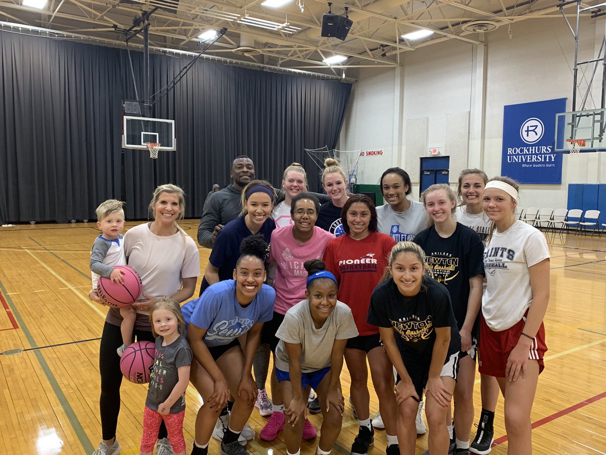 Team Kansas is ready for the #StatelineShowdown. Excited to coach all of these talented ladies!!