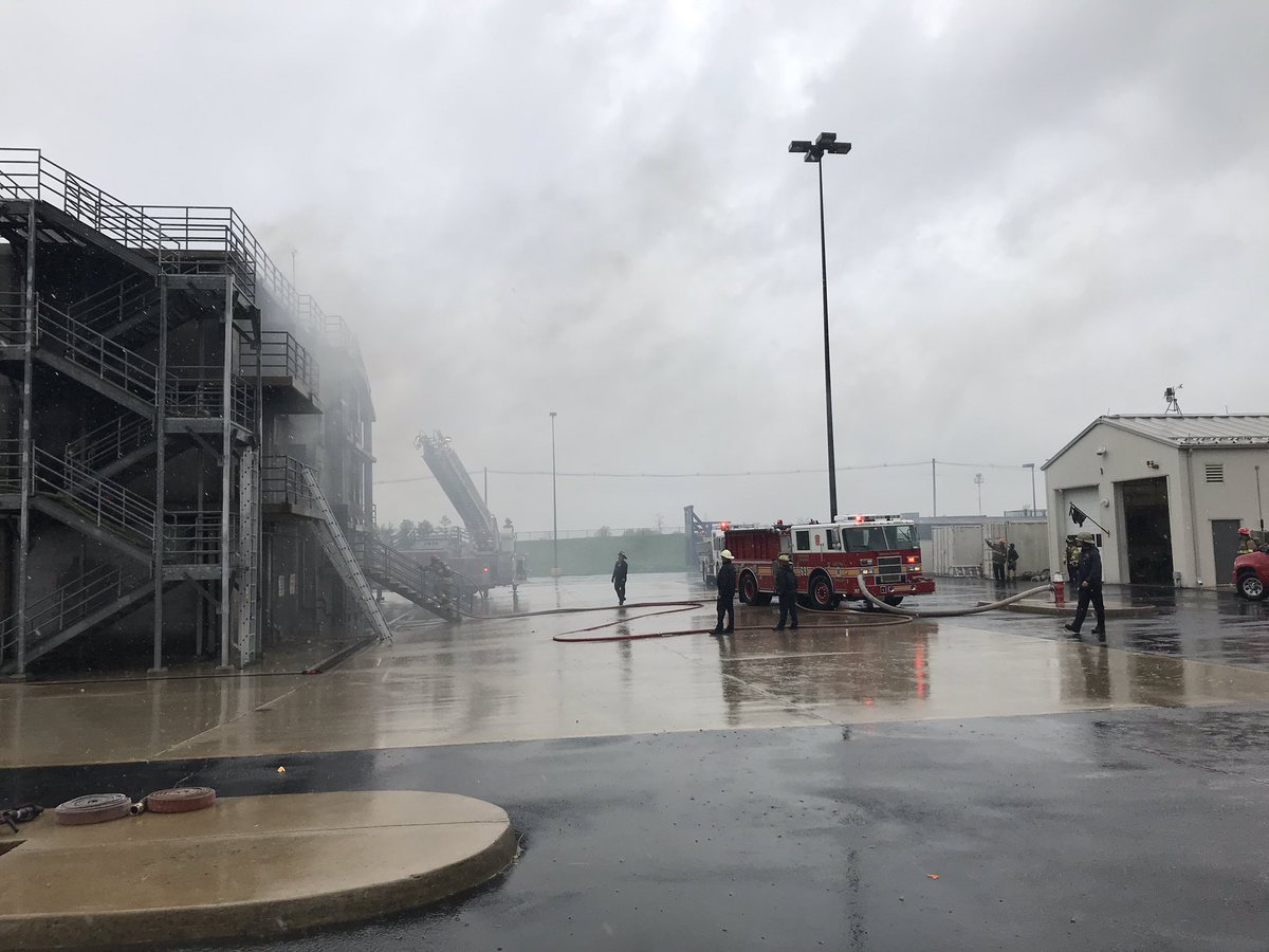 LCFR_DCTRAINING's tweet photo. On a wet and windy day, Recruit Class 37 holds Family Day to show off the skills they have learned over the last 7 months.  Thank goodness for tents for the friends and families to  watch the activities! 🚒🚑🔥 🌧 ☔️ @LoudounFire @IAFF3756 @Chief600KJ @TheVaPFF https://t.co/gEUGXGW2lm