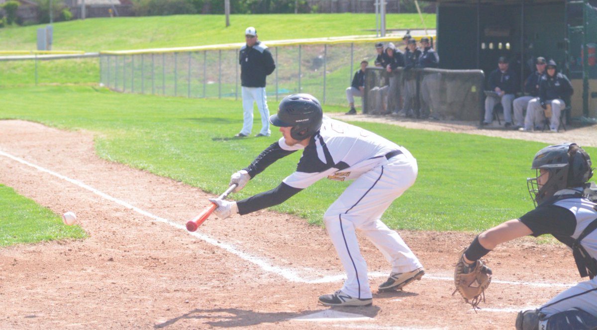 .@JaytonCromer3 hits walk-off against Neosho
laclederecord.com/sports/jayton-…
<a href="/KevinGLowery/">Dr. Kevin G. Lowery</a> <a href="/wchristianleb/">Will Christian</a> <a href="/LebanonBaseball/">Lebanon Baseball</a>