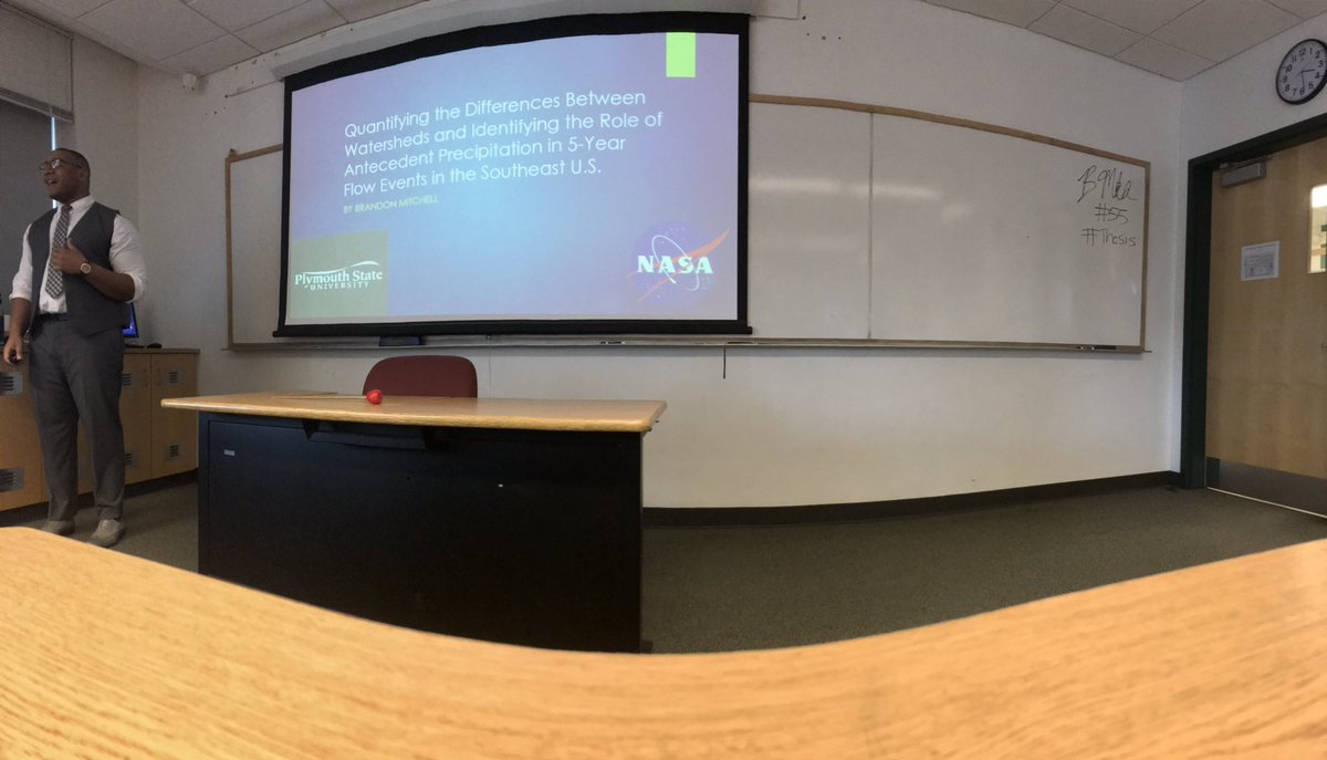 wx_lem's tweet photo. #BMitch thesis time #hashtag #thesis https://t.co/D38UGZvRGa