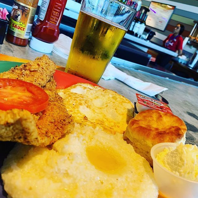 djphasim's tweet photo. Katfish n’ Grits. #catfish #grits #houston #rva #roadwarrior https://t.co/E5S8rNf50p https://t.co/mzYB9vbHYR