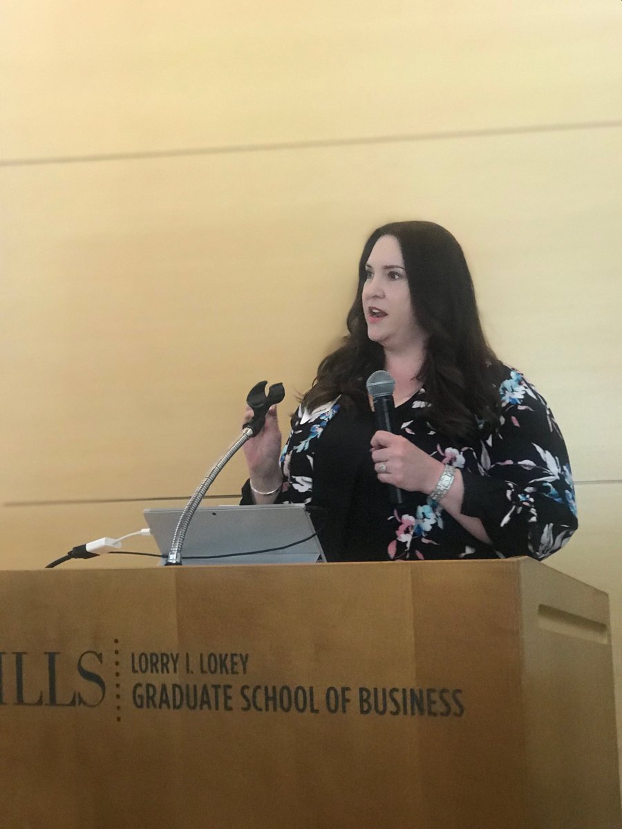 “Administrative services is the backbone of a #localgov. It’s the money, the people, and the technology.” Learning from ⁦<a href="/RedwoodCity/">City of Redwood City</a>⁩’s Kimbra McCarthy at ⁦<a href="/MillsCollege/">Mills College</a>⁩ #elglinspire.