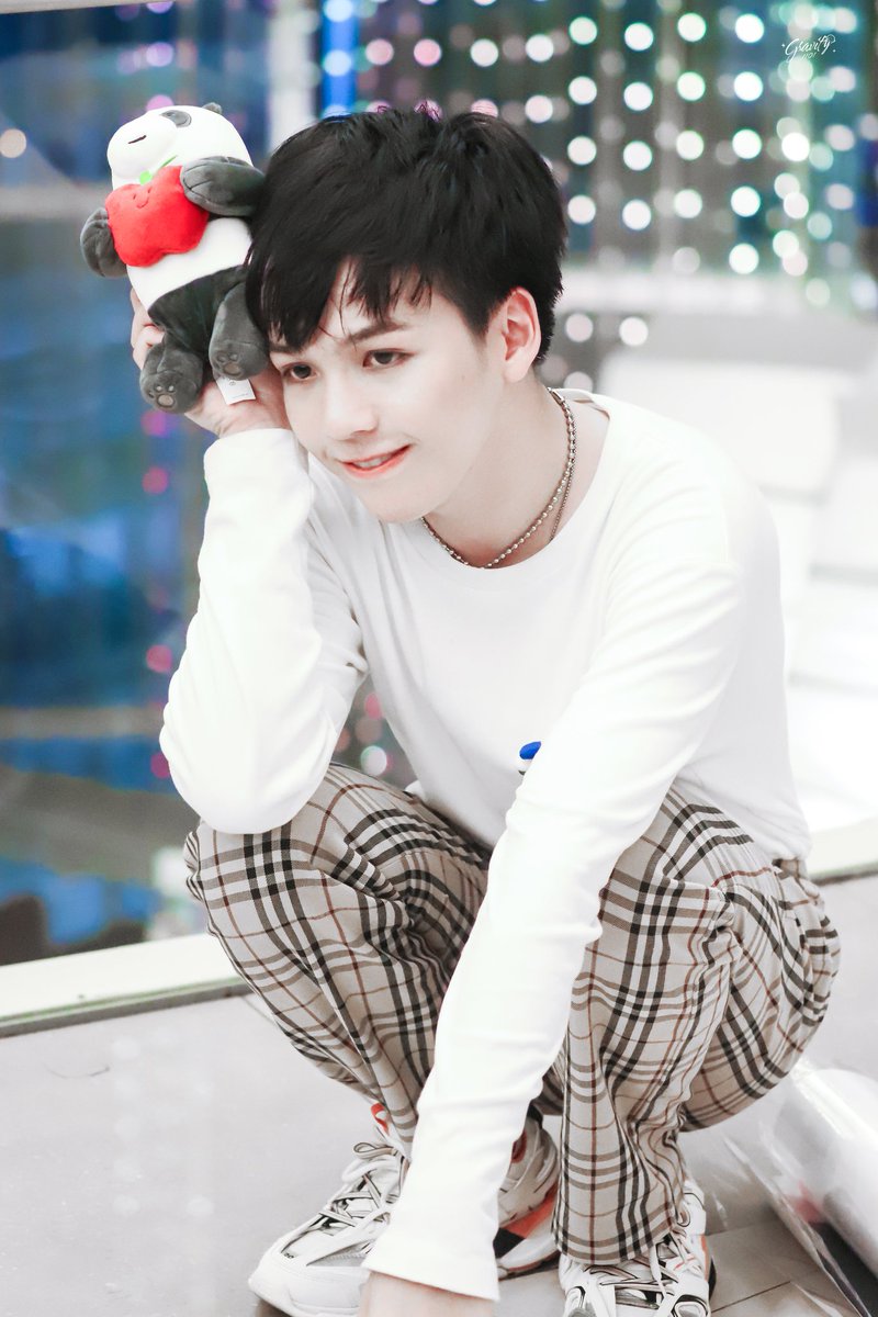 Gravity1101's tweet photo. > 190419 <

หยุดน่ารักได้ไหม 
ใจฉันกำลังละลาย💛

@cooheartt
#gravity1101 
#cooheart 
#แคร์รอตของคุณกระต่าย https://t.co/sE4zA0KZ7L