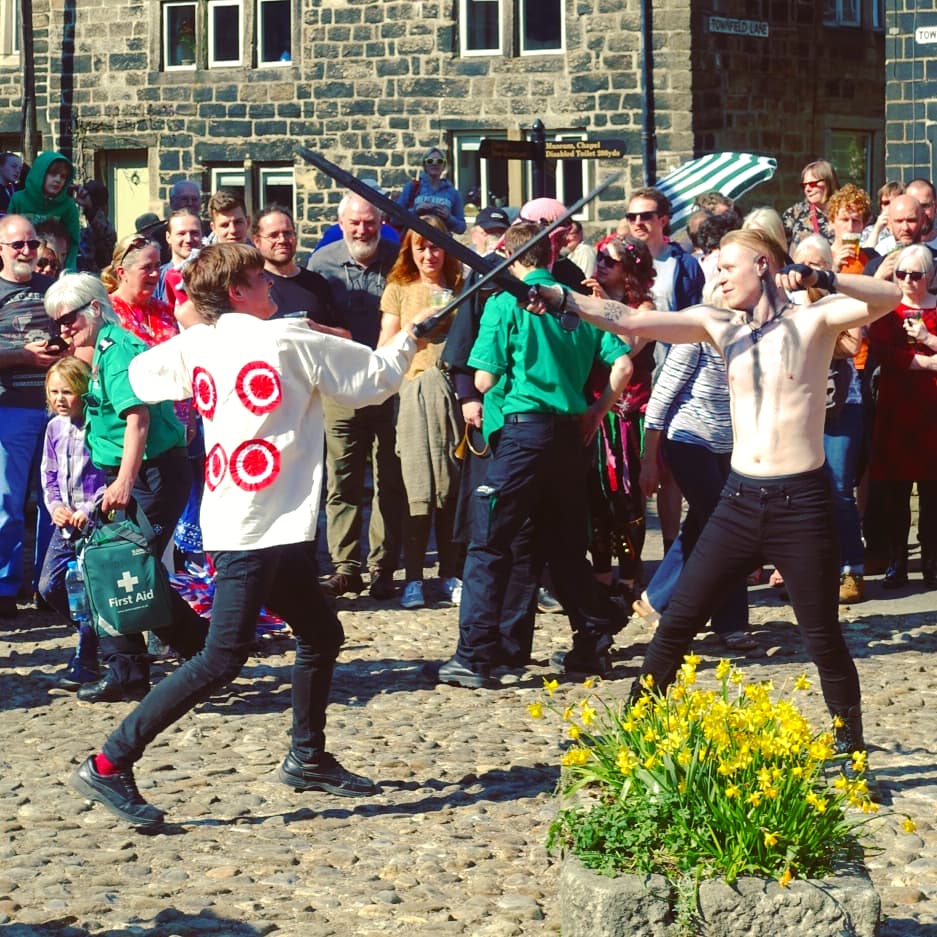 JohnMcArts's tweet photo. And the #MidgleyPaceEgg lot pulled out all the stops in Heptonstall, too - check out these action shots...! 

#PaceEgg #PaceEgging #GoodFriday

@hebdenartists @hebdenbridgeweb @VisitHebden @HebdenFolkRoots https://t.co/4ut0zt4yPr