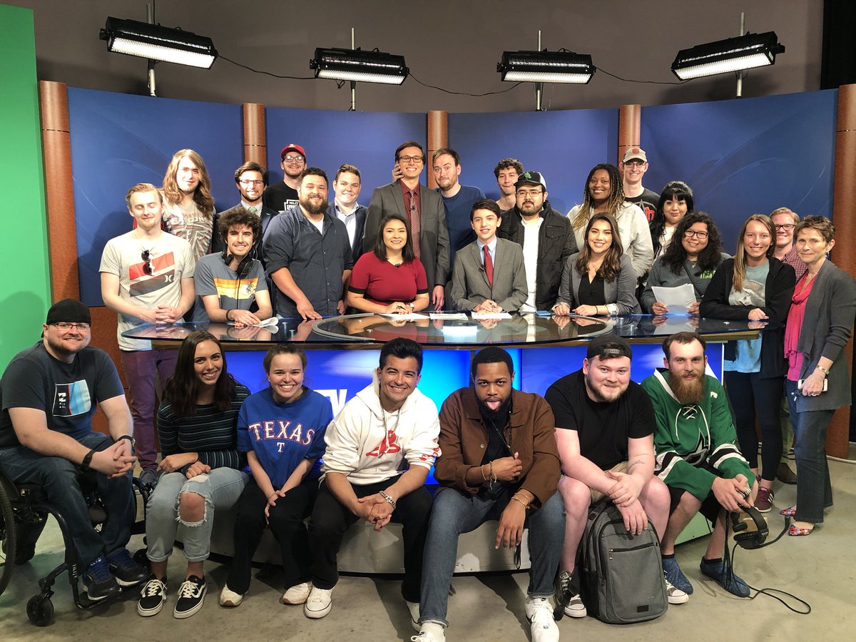 our Thursday nightly news crew for all your hard work this semester! pic.tw...