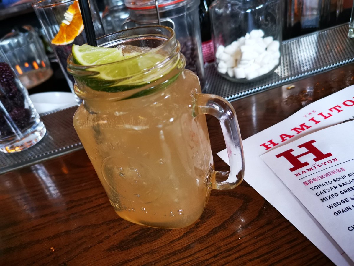 HamiltonKitchn's tweet image. Happy Friday! Are you grabbing a drink with us this weekend?

📷: Paul T.