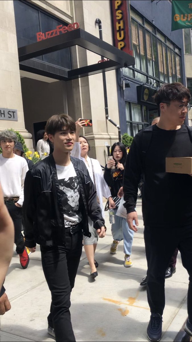 jaehmark's tweet photo. he looks even tinier in person 🥺 #NCT127inUSA #NEOCITY_TOURBUS https://t.co/uUfdQKa0ps