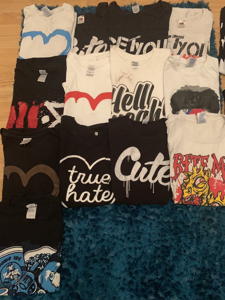xhelloccx's tweet image. 13 @HandsUpClothing shirts (there’s more but I haven’t located them all yet)

It’s been wild