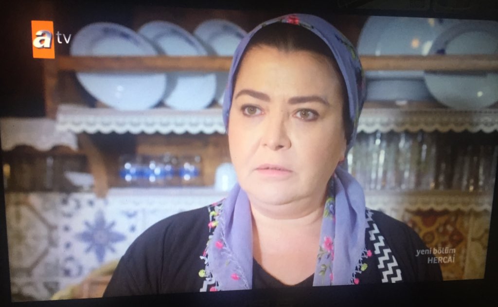 Piton yılanı seni <a href="/pHandanSadoglu/">Handan Şadoğlu</a> hepiniz göreceksiniz Hanife Derbent kim #gidemezsin