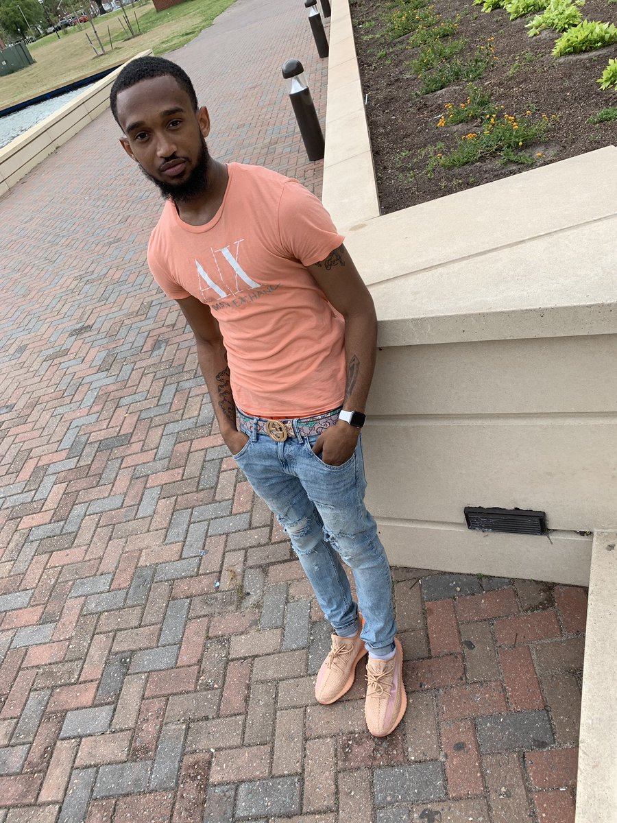 MalDaGreat__'s tweet photo. You see me mama, we really came from poverty ✨ https://t.co/J3g0TVnTUL