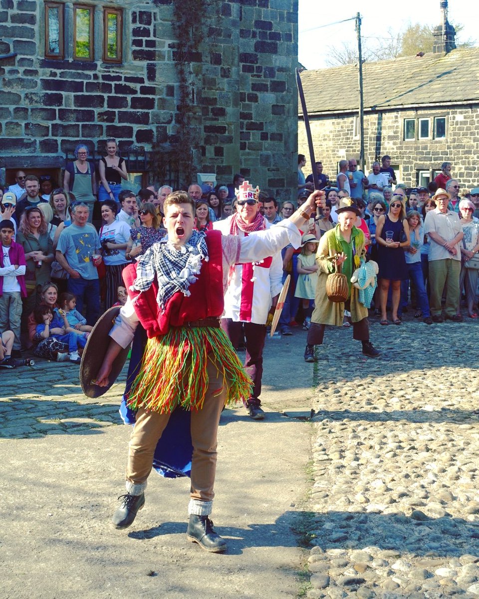 JohnMcArts's tweet photo. For 'folk performers' doing this but once-a-year the stalwart #HeptonstallPlayers have a fantastic ability to work the crowd.

#HeptonstallPaceEgg #PaceEgg #PaceEgging #Heptonstall #GoodFriday

@hepfestinfo @HebdenFolkRoots @hebdenartists @hebdenbridgeweb @VisitHebden https://t.co/2tILpMh5XV