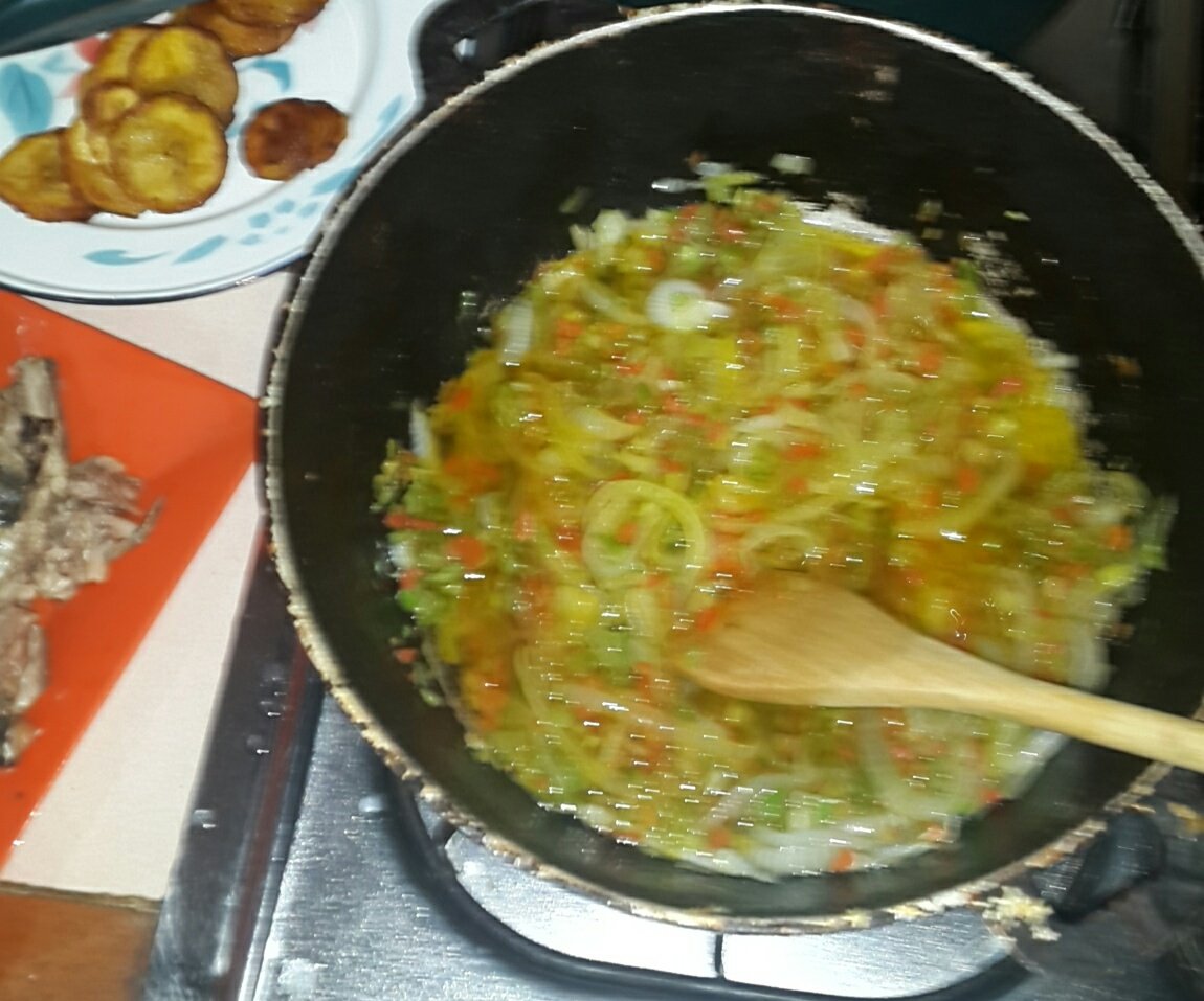 luisanabarrios's tweet photo. Continuó con la preparación del #cuajao...
#ViernesSanto 
#ComidaTradicional 
#Venezuela 
#Anzoátegui https://t.co/CQRtNSRw97