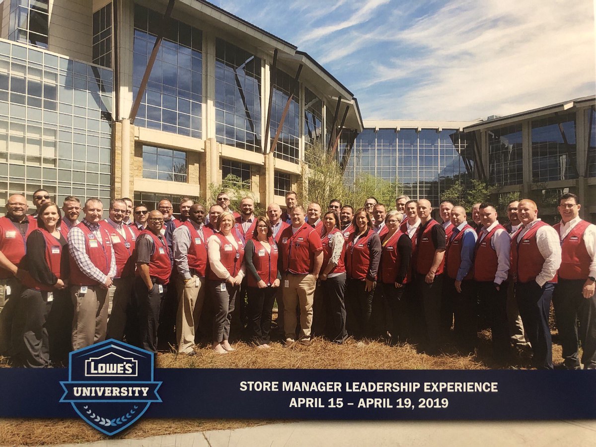 mhollowell3608's tweet photo. Awesome experience this week attending the first Lowe’s University! https://t.co/YYytUdN2f5