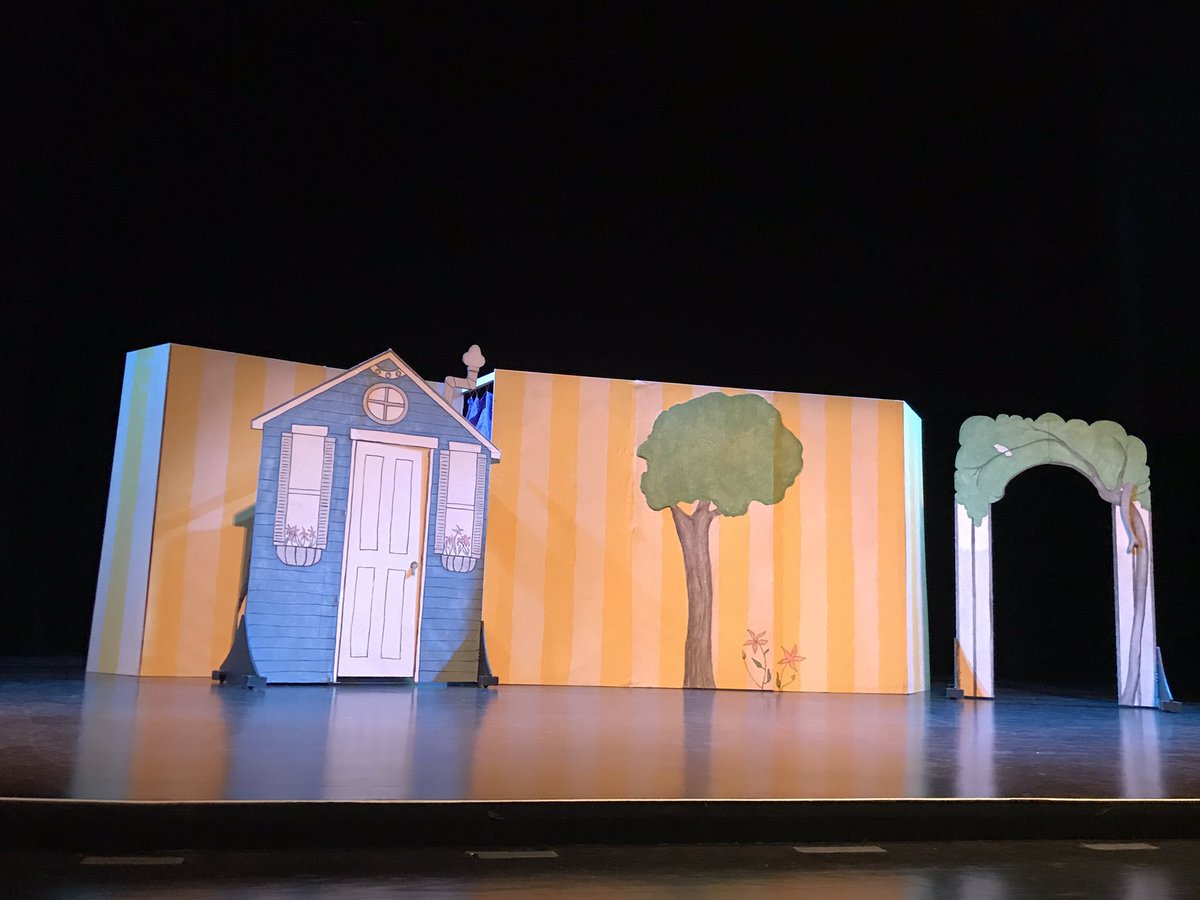 Petersonflynn's tweet photo. Flynn goes to Flynn!  @flynnfireflies @BTVSchools #bsdvt https://t.co/hRogwQfywV