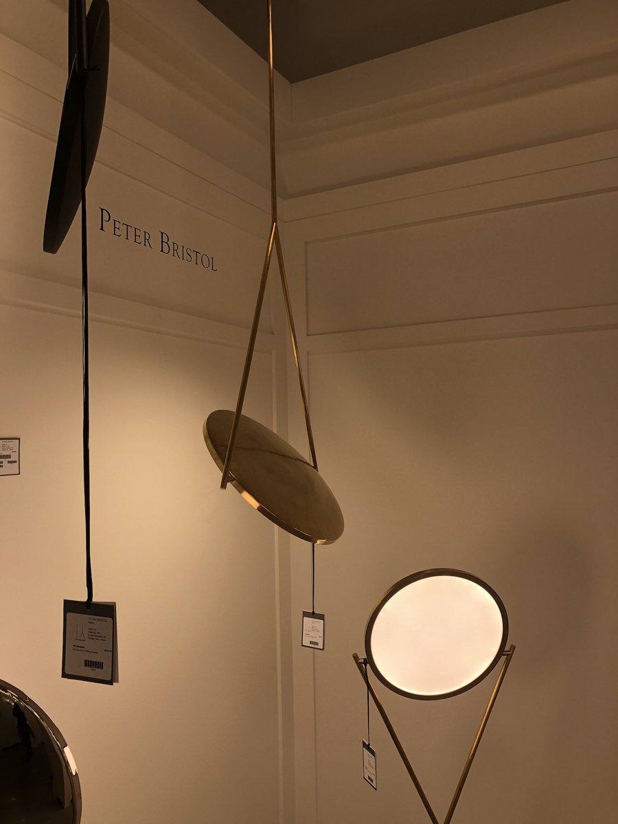 StarrCustom's tweet photo. Today's lighting trends offer a multitude of styles and finishes. We loved the new styles and showroom for @visualcomfortsco at #HPMKT! These lights and their amazing designers are (in my opinion) award winning! π π‘π
#kellywearstler
#peterbristol
#techlighting
#thomasobrian https://t.co/Io0YqORIri