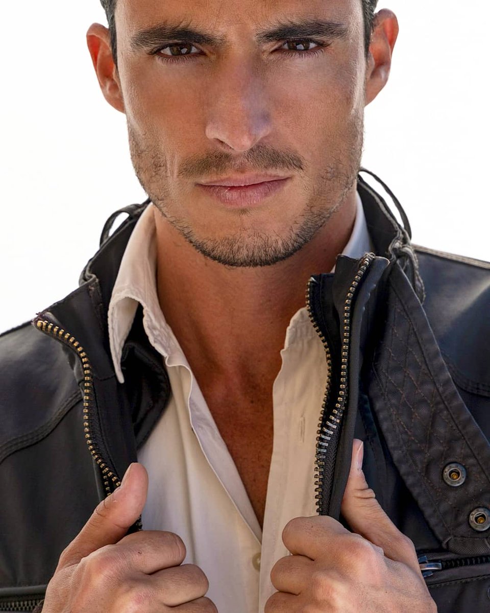 RaulHidalgo's tweet photo. Si crees en ti,todo es posible!! #ViernesSanto #SemanaSanta https://t.co/wwifLu1zce