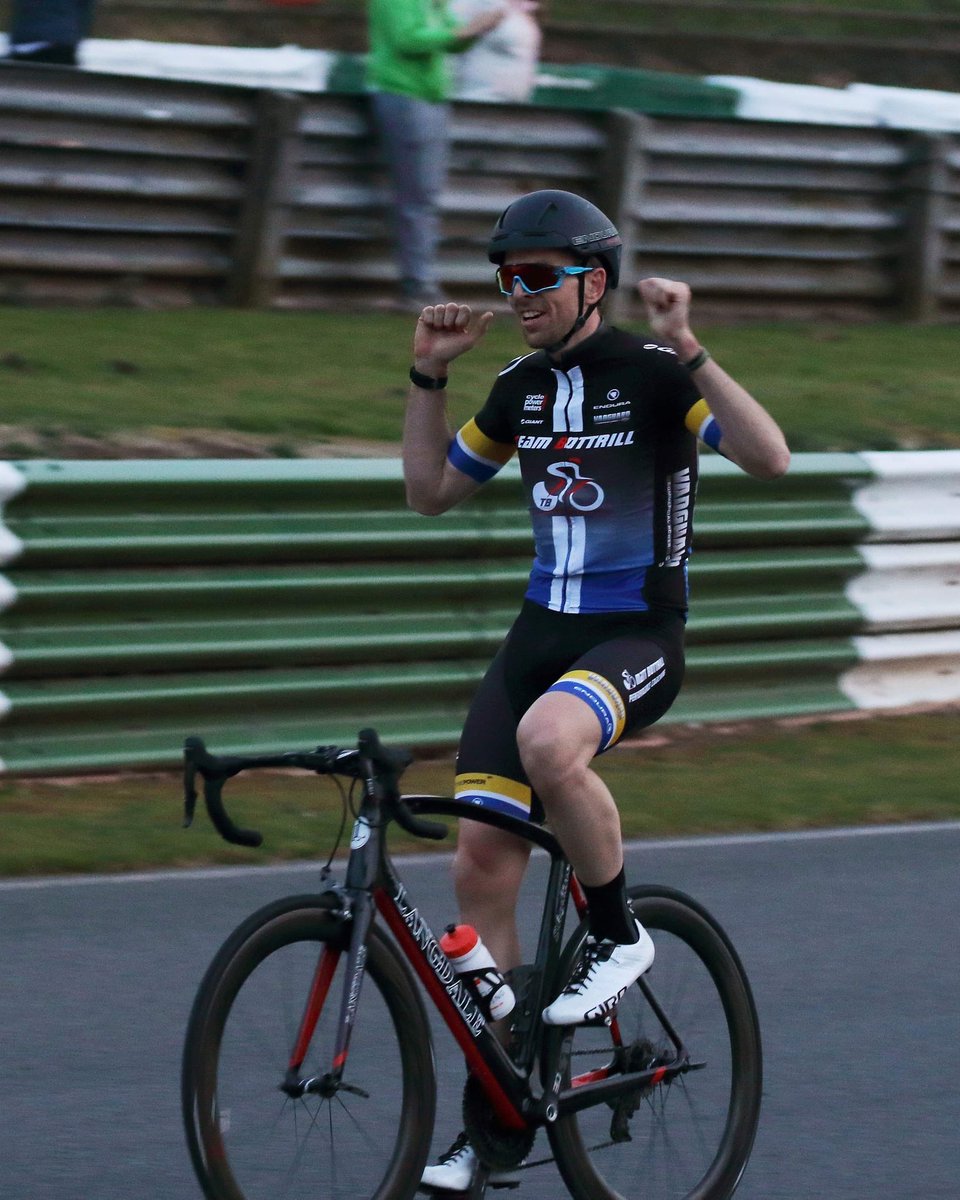 James Corlett tweet media