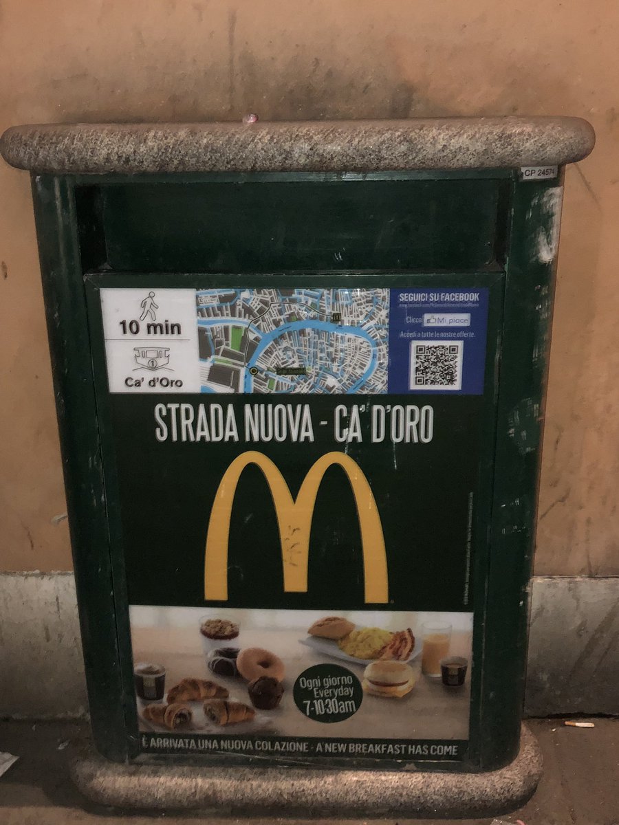 RadicevSlobodan's tweet photo. #Venice city where #fastfood advertisement you can see only at #trash cans 😄 https://t.co/9GscLQL7G4