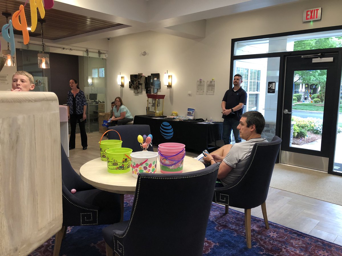 Jonathan_IHX_1's tweet image. Easter Egg Hunt !!!! @BexleyHarborside 
#TableEvent #FridayFeeIing #MidAtlantictakeover  @theriddler704 @rhyneandgrind @dbarneycastle86