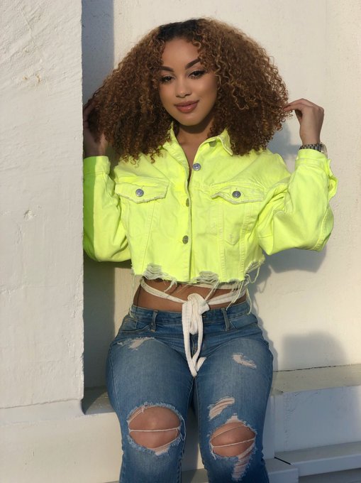 Illy__V’s pics and videos