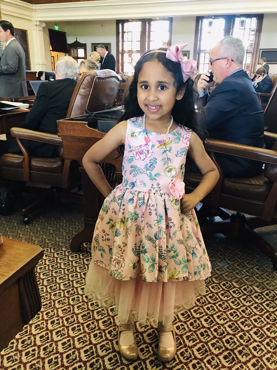 HonShawnThierry's tweet photo. Klaire & I ended the week strong in the #txlege with a memorial resolution for our late cousin who was a Tuskegee Airman, then passing #HB883 in the @TexasHouse, & attending the Easter Egg Hunt at the Governor’s mansion. We wish you a very safe & blessed Good Friday! 💜🐰💐🙏🏽 https://t.co/uuFHRsMWCp