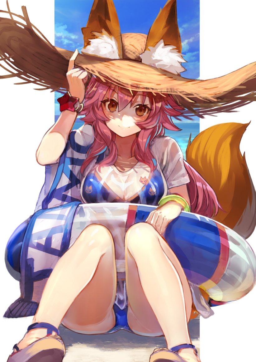 Tamamotchi's tweet photo. 🦊Not new to character or verse
🦊Be nice to the lovely fox~
🦊Lewd is reserved for her master~
🦊semi-selective
🦊Friendly writer(?

"If there is an order I will come immediately! Your dependabe Fox Shrine Maiden! Caster has des~cended~♡"

A rt for this lovely fox maiden?~ https://t.co/fexJCwtfp6