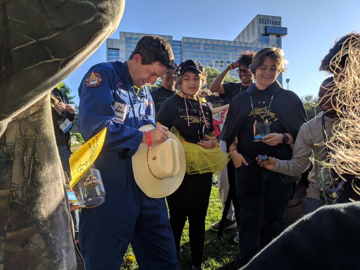 bonzack's tweet photo. When I was a high school student at the 2004 @FIRSTweets Championship in Atlanta, I hounded @davelavery for him to sign my shirt.

Imagine a world where kids' role models...act like role models in real life.

@LockheedMartin #WeAreLM #OmgRobots #MoreThanRobots #FueltheMission https://t.co/CCkCrQjfln