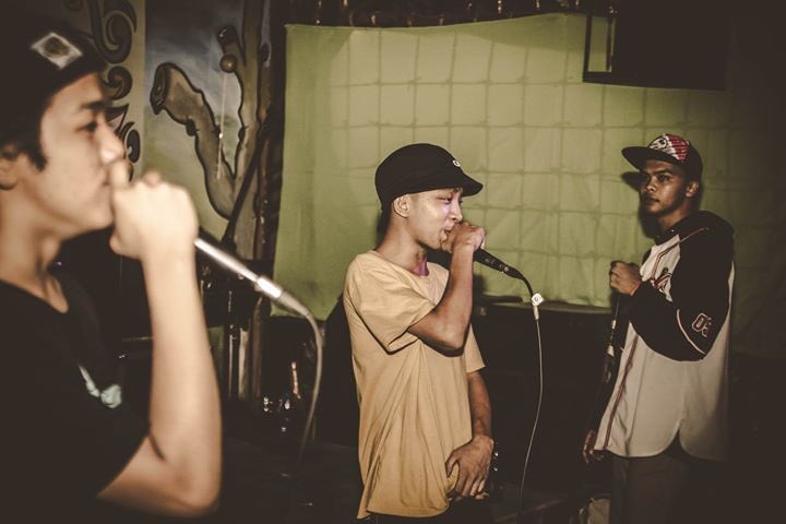 Augustussai's tweet photo. rap lang ng rap
#COLORPHONIC
#FOUR13 https://t.co/vTX1FUVT1H