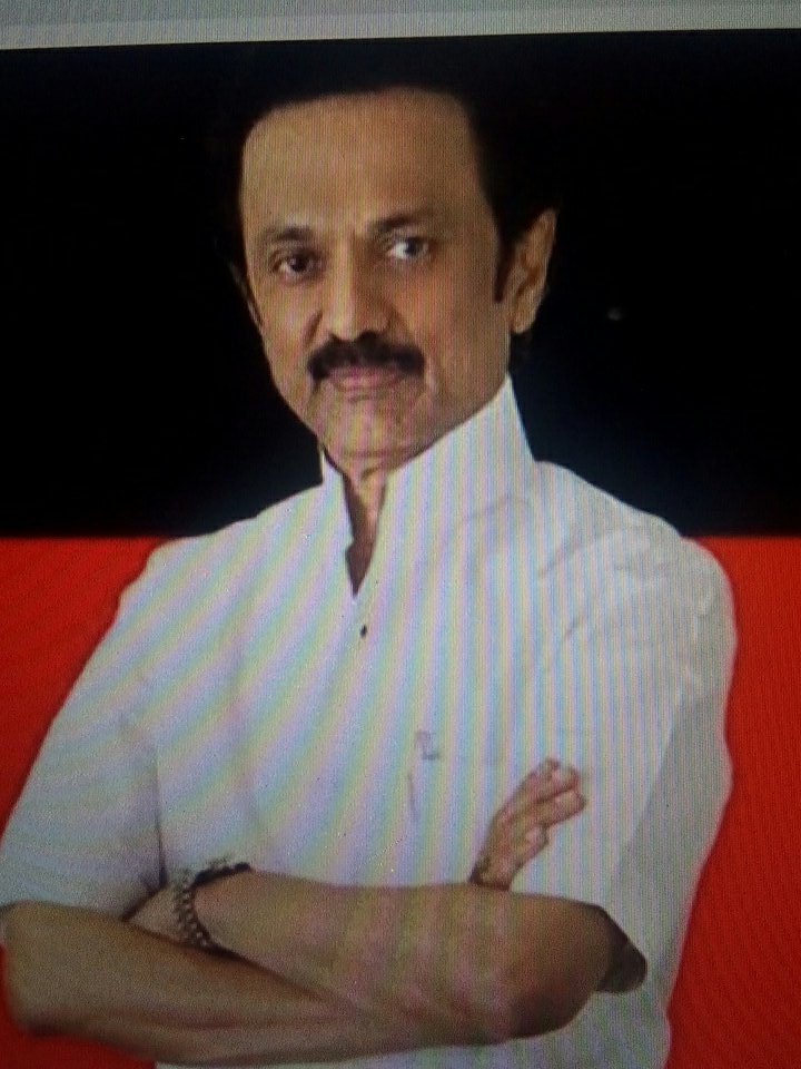 YouthStalin's tweet photo. Cast your VOTE https://t.co/HvQFl6za0F