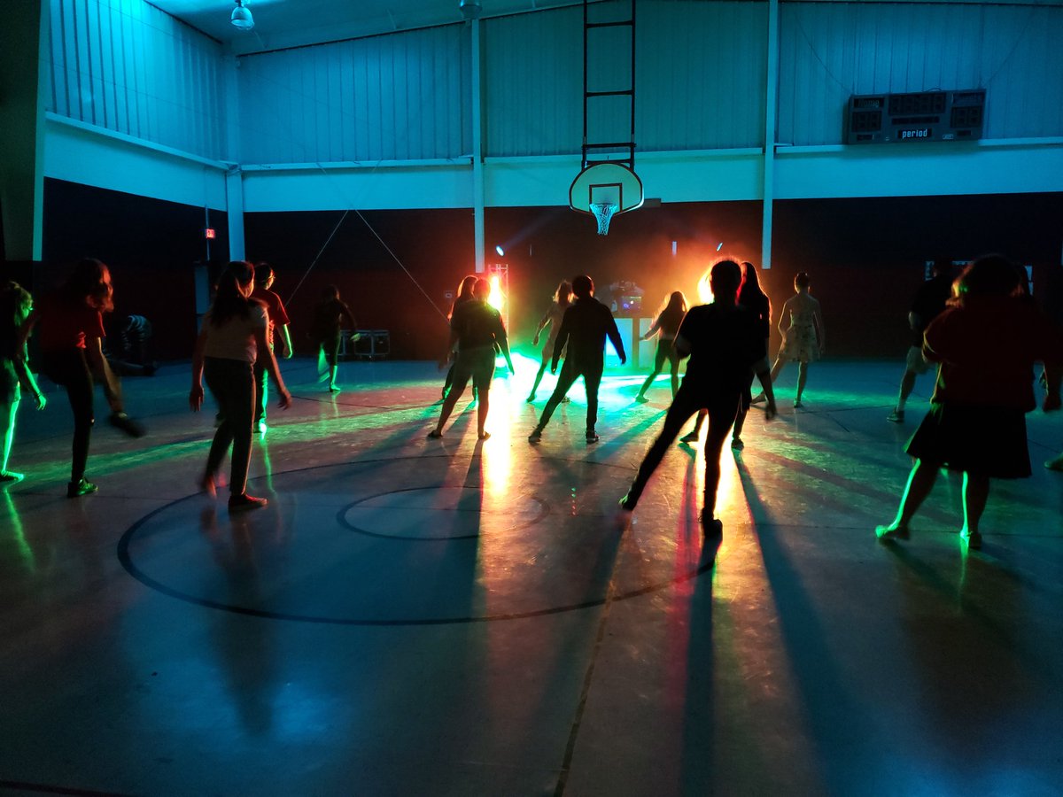 Mrs_Pipp's tweet photo. Those line dancing lessons in PE are paying off tonight! #ccmsrocks #middleschooldance https://t.co/cJbpFJj4In