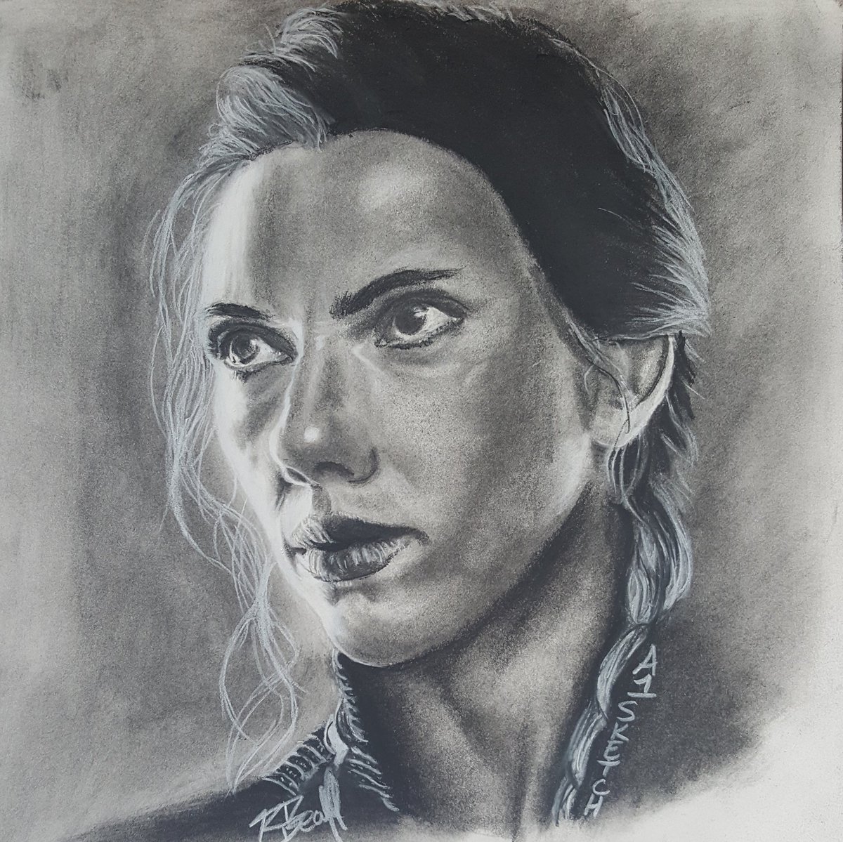 Beall_ucanbe's tweet photo. Charcoal sketch of #blackwidow #scarlettjohansson 
#marvel #avengethefallen #avengers #avengersendgame #whateverittakes #Trending #sketch #art #drawing #pencilsketch #artlife #artists #pencil #portrait #mcu #comicbookart #comics #actress #movies #charcoal #NatashaRomanoff https://t.co/FoIKg8gcw8