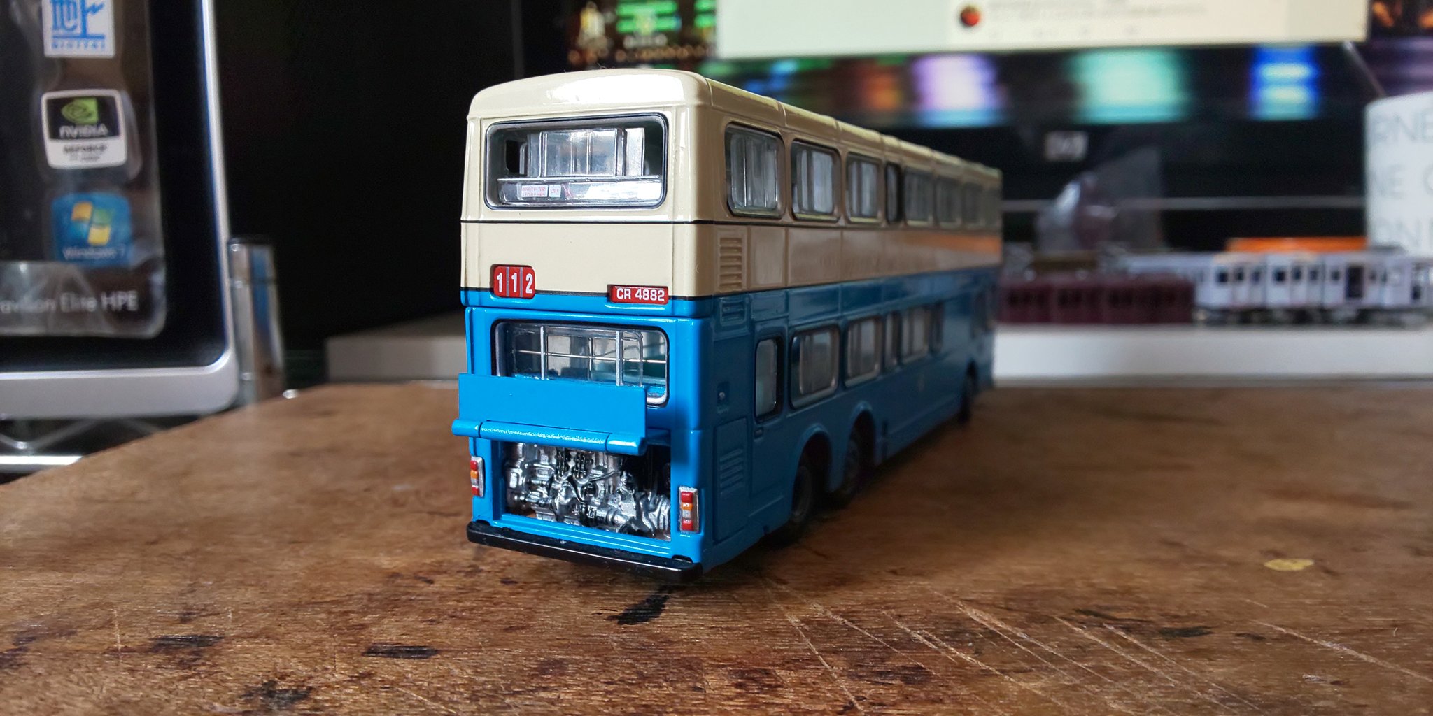 ロンドンバスRC 新品未使用 hottoys-c2_1000103209
