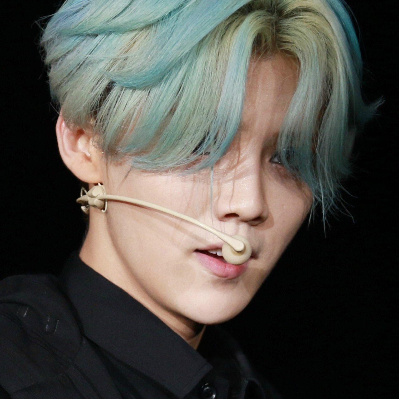Happy Birthday to our manly Lu Han!!   