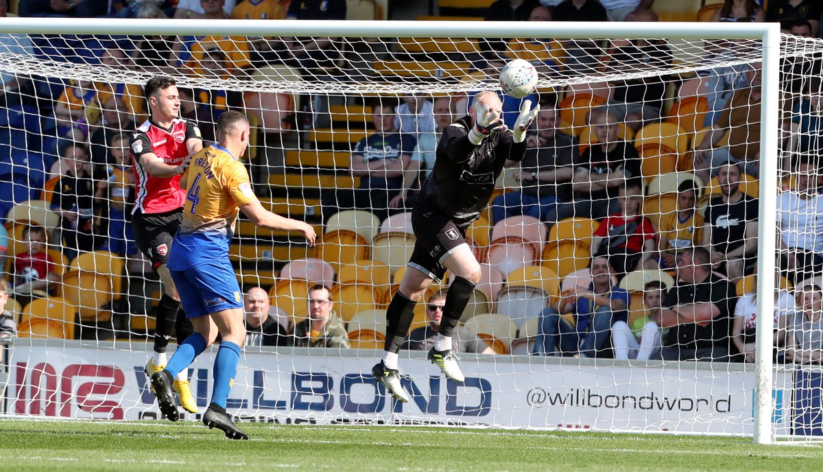 DanWestwell's tweet photo. Father &amp; son both in action on the Field Mill pitch this afternoon for @mansfieldtownfc #Stags @conradlogan https://t.co/7sOs0sf4Be