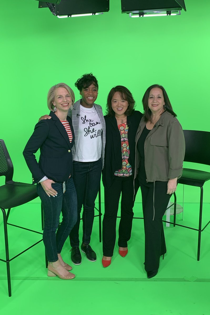TheAnneChow's tweet photo. In gratitude🙏...seeing a dream &amp; labor of ❤️ come to life w/the launch of our inaugural @ATT Women of Color Development Program in partnership w/ @CatalystInc. So proud of #LifeatATT &amp; thankful 4 countless allies who supported us 💯. #MakeaDifference #BetheChange #PayitForward https://t.co/BPFHfObZrL